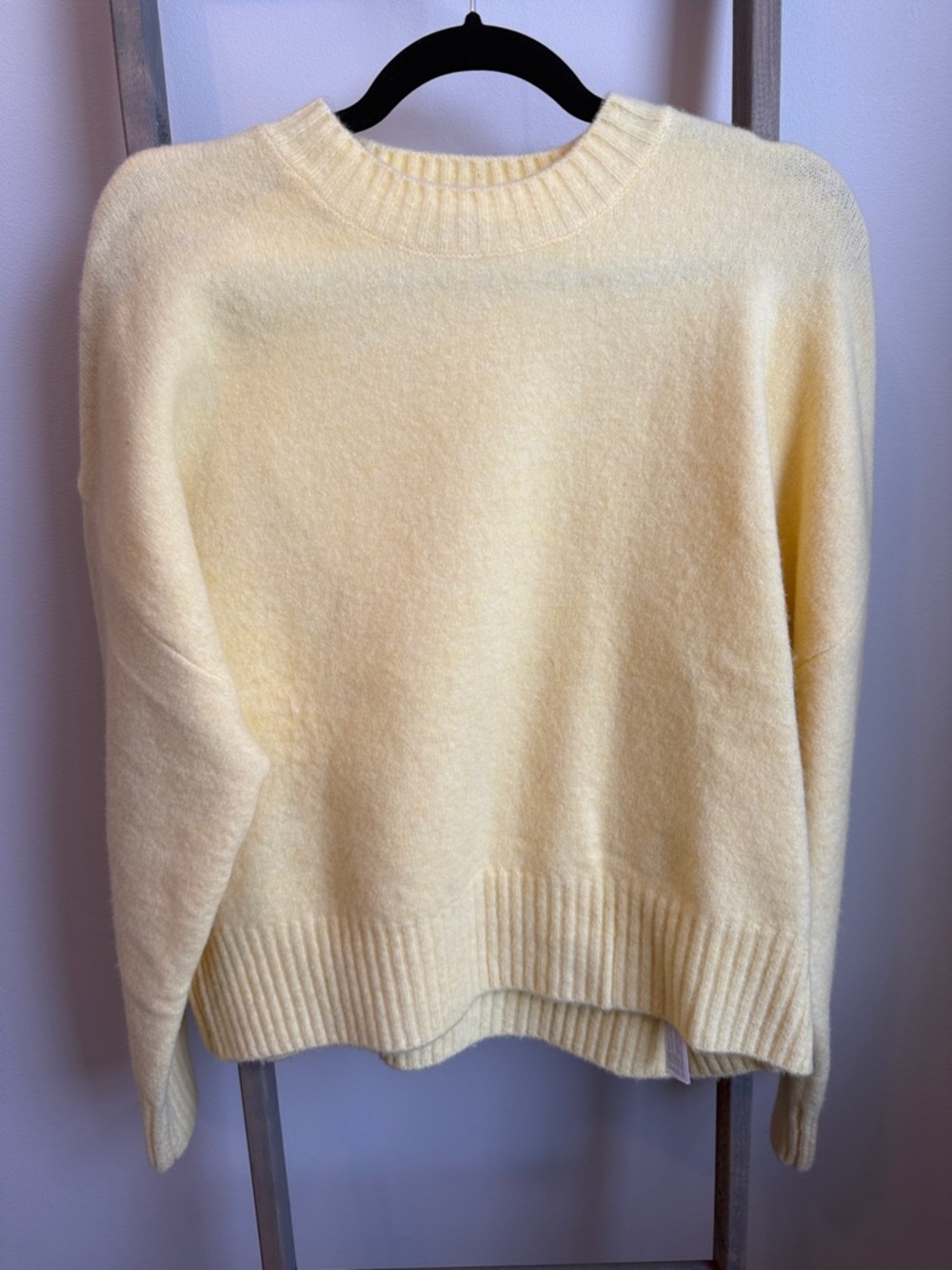 Zara Pale Yellow Crewneck Sweater